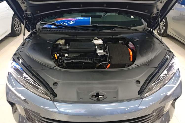 Used BYD Seal 2023 DM-i 1.5L 121km Luxury Model Engine Bay