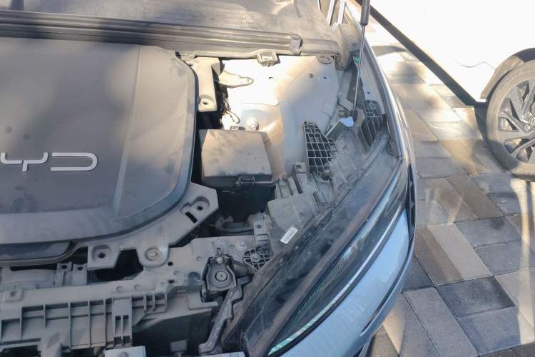 Used BYD Seal 2023 Champion Edition 700km Performance Version Engine Bay Left