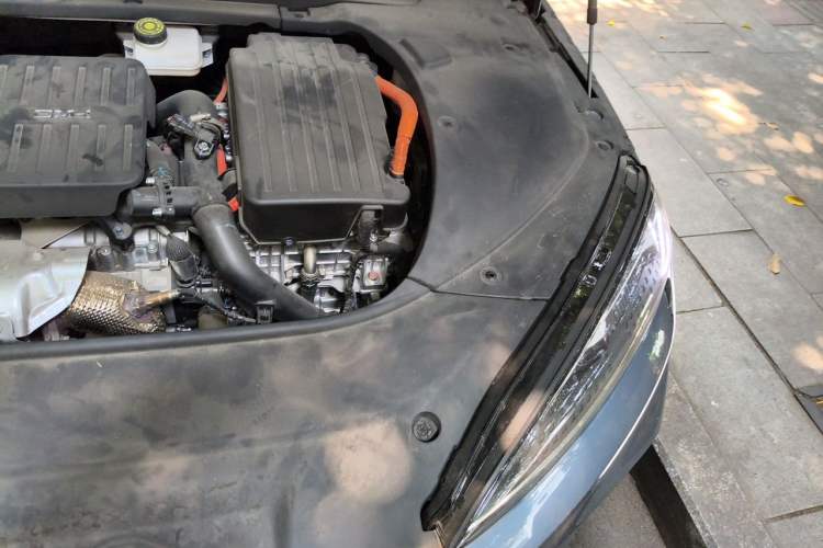Used BYD Seal 2023 DM-i 1.5T 121km Flagship Model Engine Bay Left