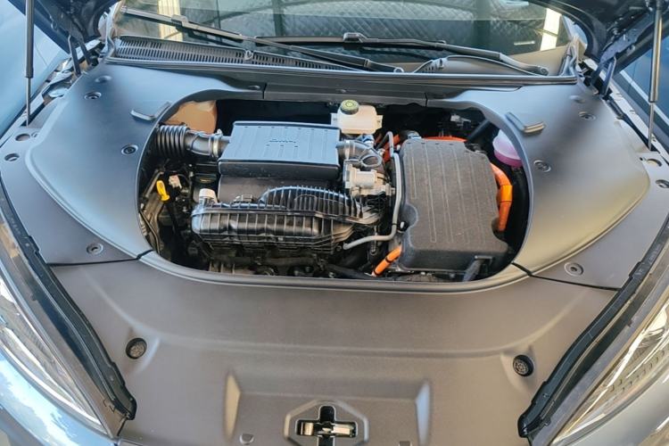 Used BYD Seal 2023 DM-i 1.5L 121km Luxury Model Engine Bay