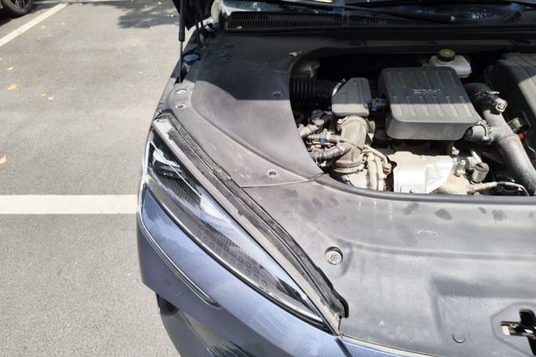 Used BYD Seal 2023 DM-i 1.5T 121km Flagship Model Engine Bay Right