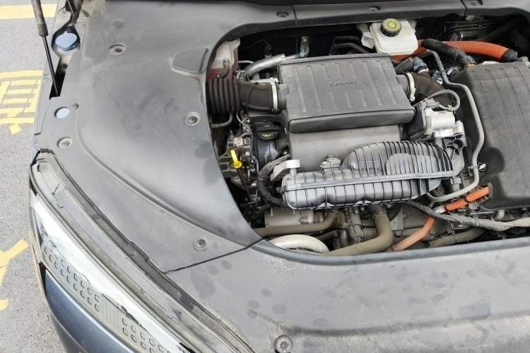 Used BYD Seal 2023 DM-i 1.5L 121km Prestige Model Engine Bay Right