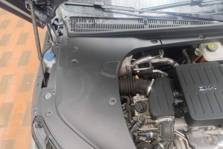 Used BYD Seal 2023 DM-i 1.5T 121km Prestige Model Engine Bay Right