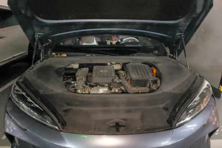 Used BYD Seal 2023 DM-i 1.5T 121km Flagship Model Engine Bay