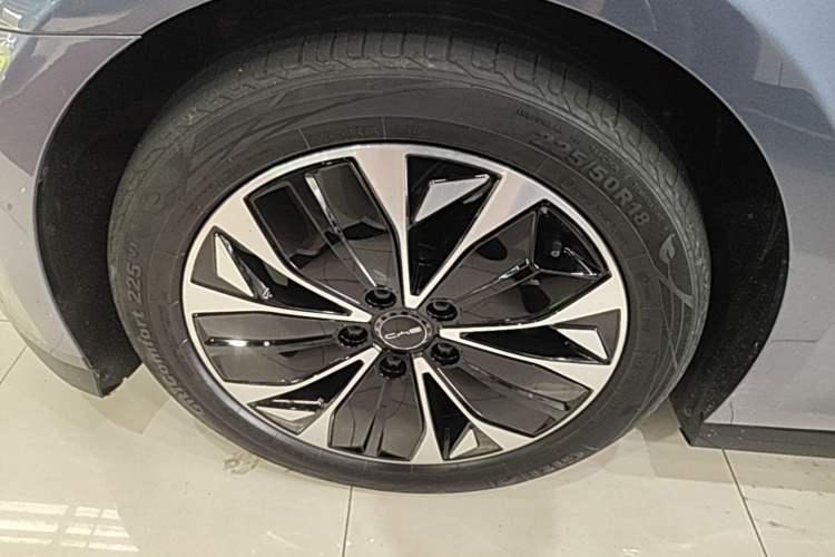 Used BYD Seal 2023 Champion Edition 700km Deluxe Model Exterior 4
