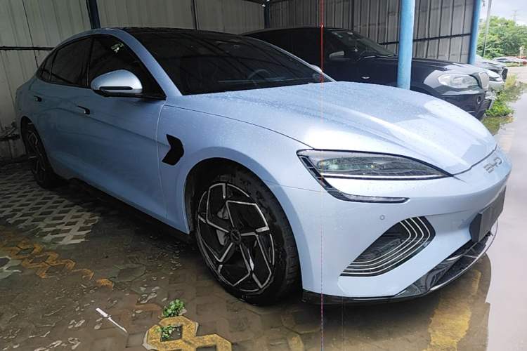 Used BYD Seal 2023 Champion Edition 700km Performance Version Front Right 45 Deg