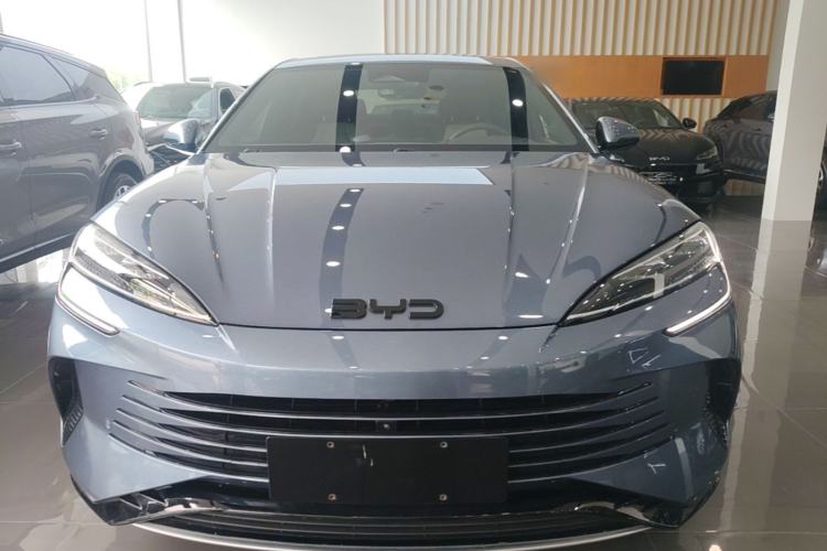 Used BYD Seal 2023 DM-i 1.5T 121km Prestige Model Front