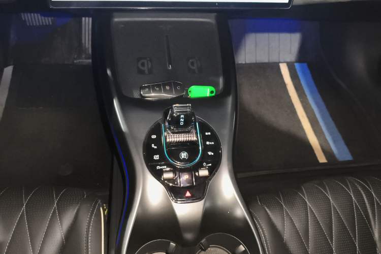 Used BYD Seal 2023 Champion Edition 700km Deluxe Model Gear Lever