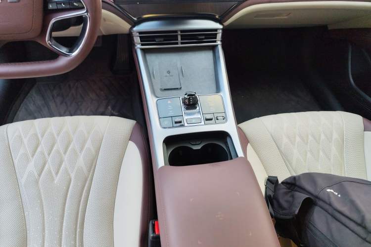 Used BYD Seal 2023 DM-i 1.5T 121km Flagship Model Gear Lever