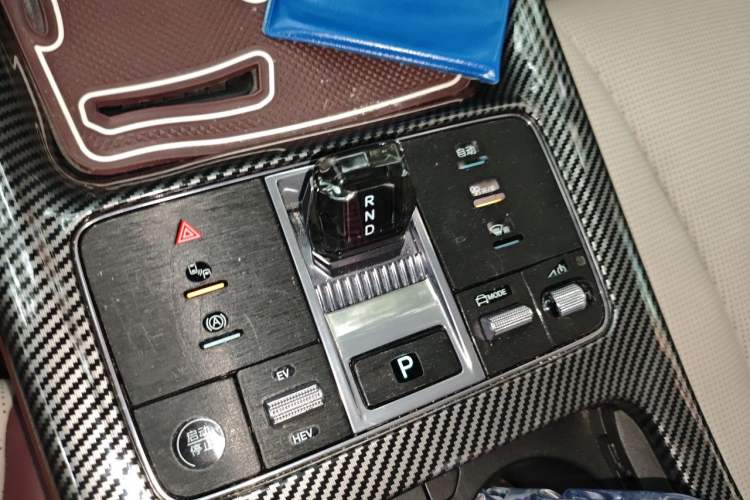 Used BYD Seal 2023 DM-i 1.5T 121km Prestige Model Gear Lever
