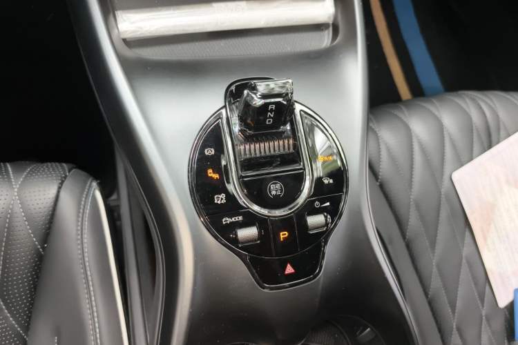 Used BYD Seal 2023 Champion Edition 700km Performance Version Gear Lever