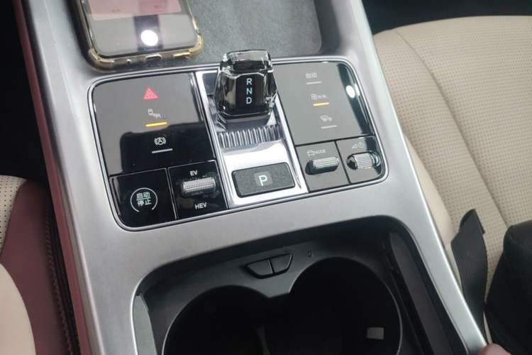 Used BYD Seal 2023 DM-i 1.5T 121km Prestige Model Gear Lever