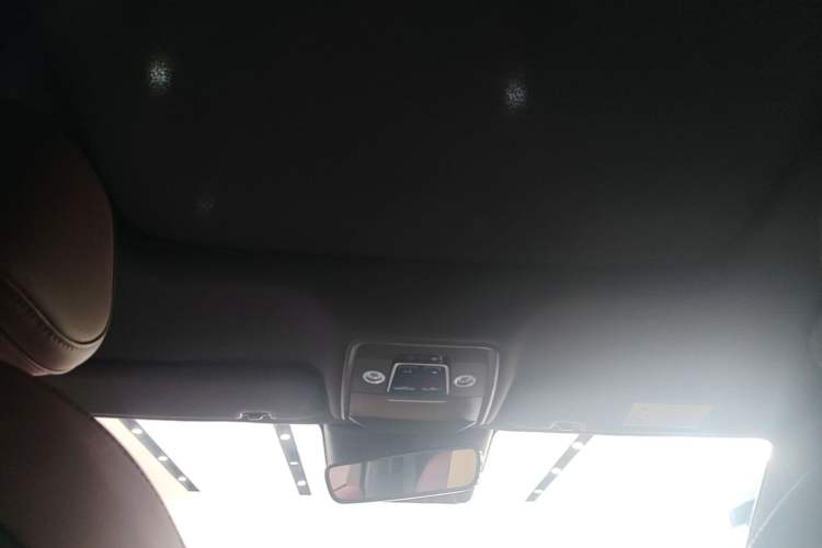 Used BYD Seal 2023 DM-i 1.5T 121km Prestige Model Headliner