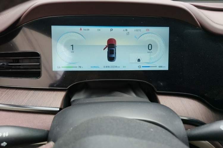 Used BYD Seal 2023 DM-i 1.5L 121km Prestige Model Instrument Cluster