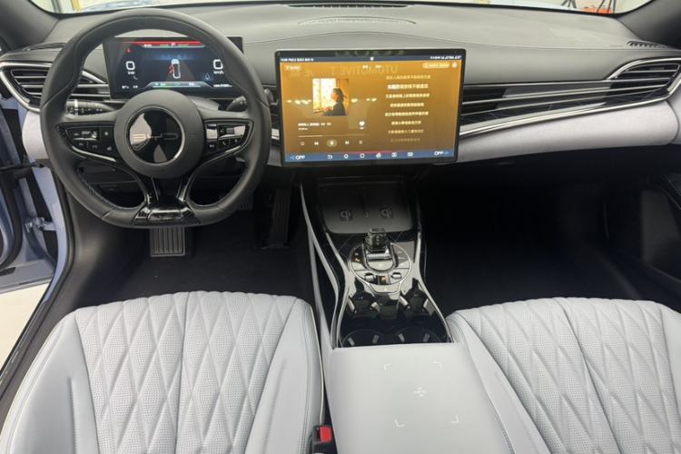 Used BYD Seal 2023 Champion Edition 550km Elite Model Interior 4