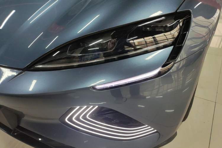 Used BYD Seal 2023 Champion Edition 700km Deluxe Model Left Front Headlight