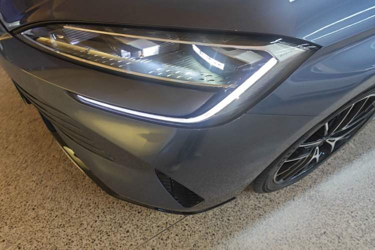 Used BYD Seal 2023 DM-i 1.5T 121km Prestige Model Left Front Headlight