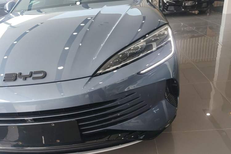 Used BYD Seal 2023 DM-i 1.5T 121km Prestige Model Left Front Headlight