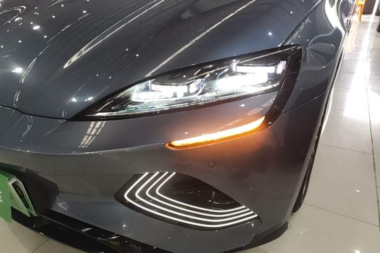 Used BYD Seal 2023 Champion Edition 700km Deluxe Model Left Front Headlight