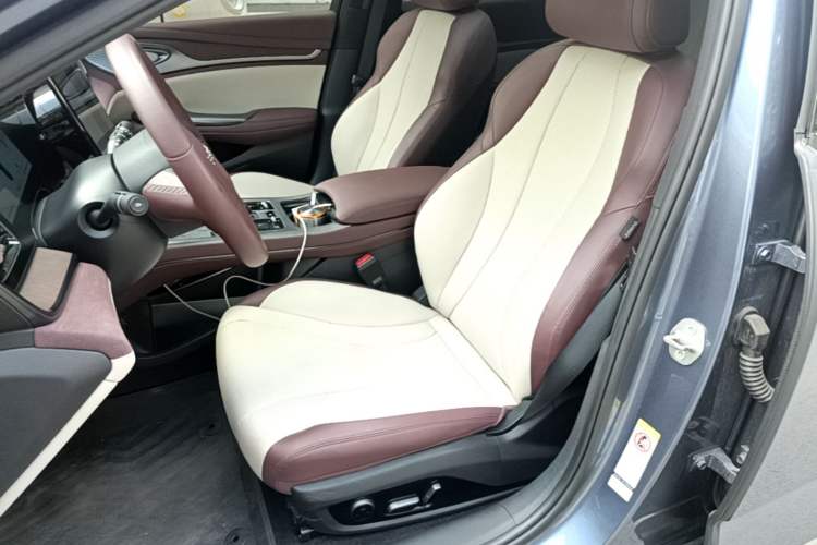 Used BYD Seal 2023 DM-i 1.5L 121km Prestige Model Left Front Seat