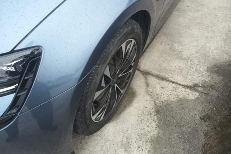 Used BYD Seal 2023 Champion Edition 550km Elite Model Left Front Wheel Hub