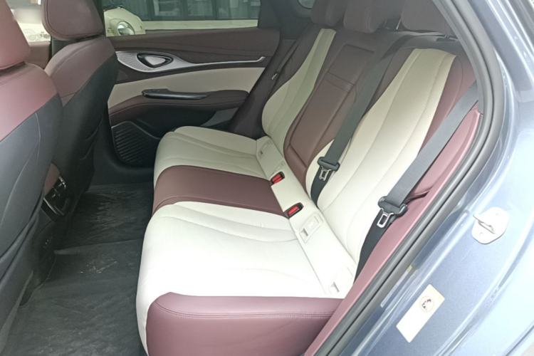 Used BYD Seal 2023 DM-i 1.5L 121km Prestige Model Left Rear Seat