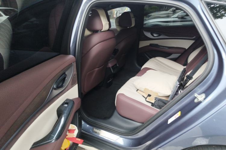 Used BYD Seal 2023 DM-i 1.5T 121km Flagship Model Left Rear Seat
