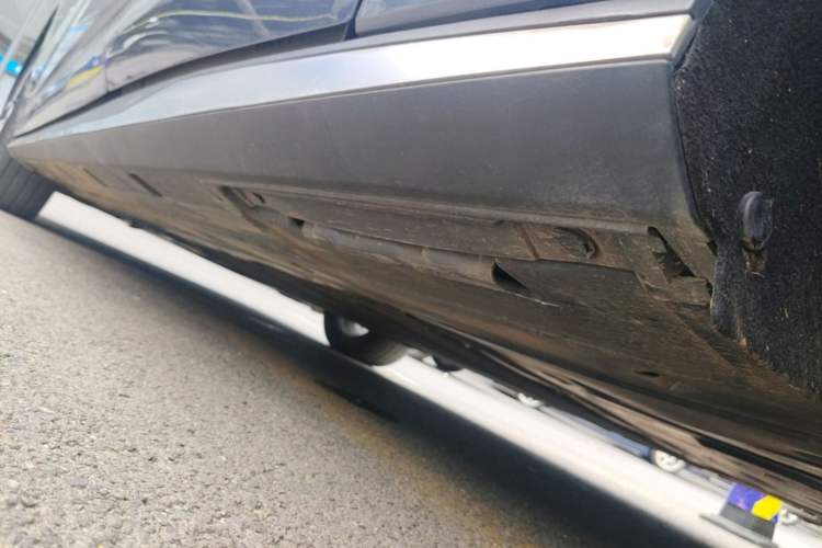 Used BYD Seal 2023 DM-i 1.5L 121km Prestige Model Left Side Sill