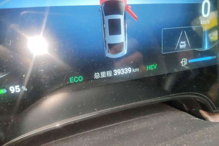 Used BYD Seal 2023 DM-i 1.5T 121km Prestige Model Odometer Close Up