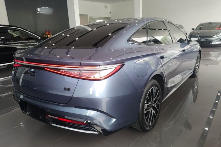 Used BYD Seal 2023 DM-i 1.5T 121km Prestige Model Rear Right 45 Deg