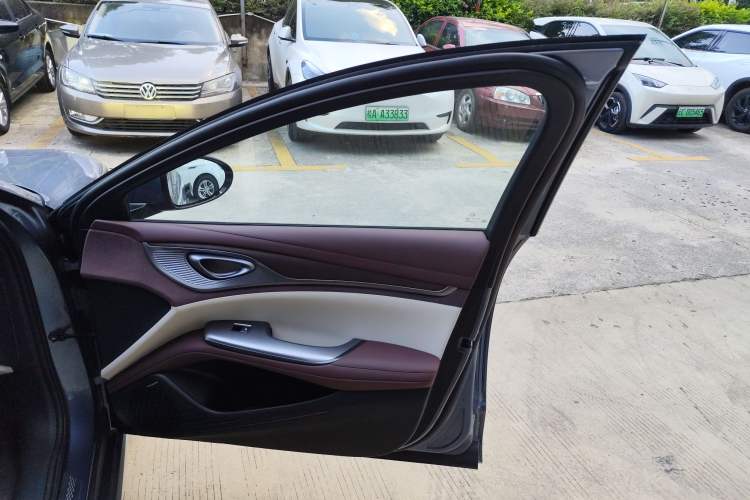 Used BYD Seal 2023 DM-i 1.5T 121km Flagship Model Right Front Door Interior