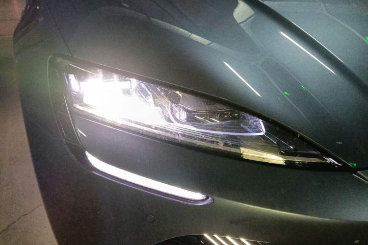 Used BYD Seal 2023 Champion Edition 550km Prestige Model Right Front Headlight