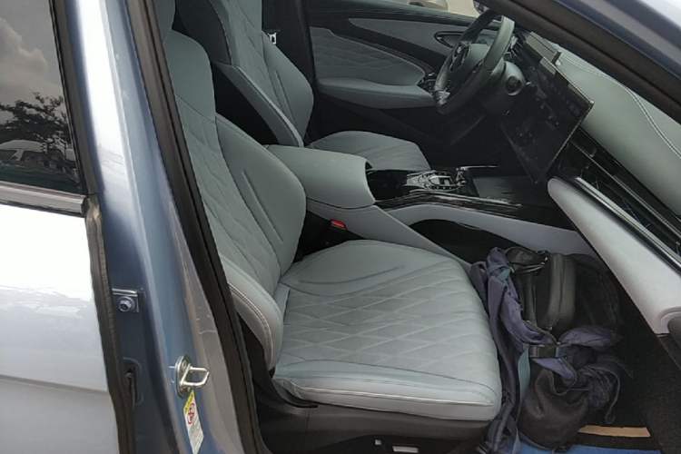 Used BYD Seal 2023 Champion Edition 550km Prestige Model Right Front Seat