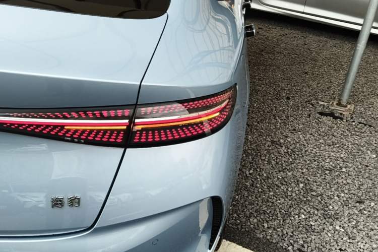 Used BYD Seal 2023 Champion Edition 700km Performance Version Right Rear Taillight
