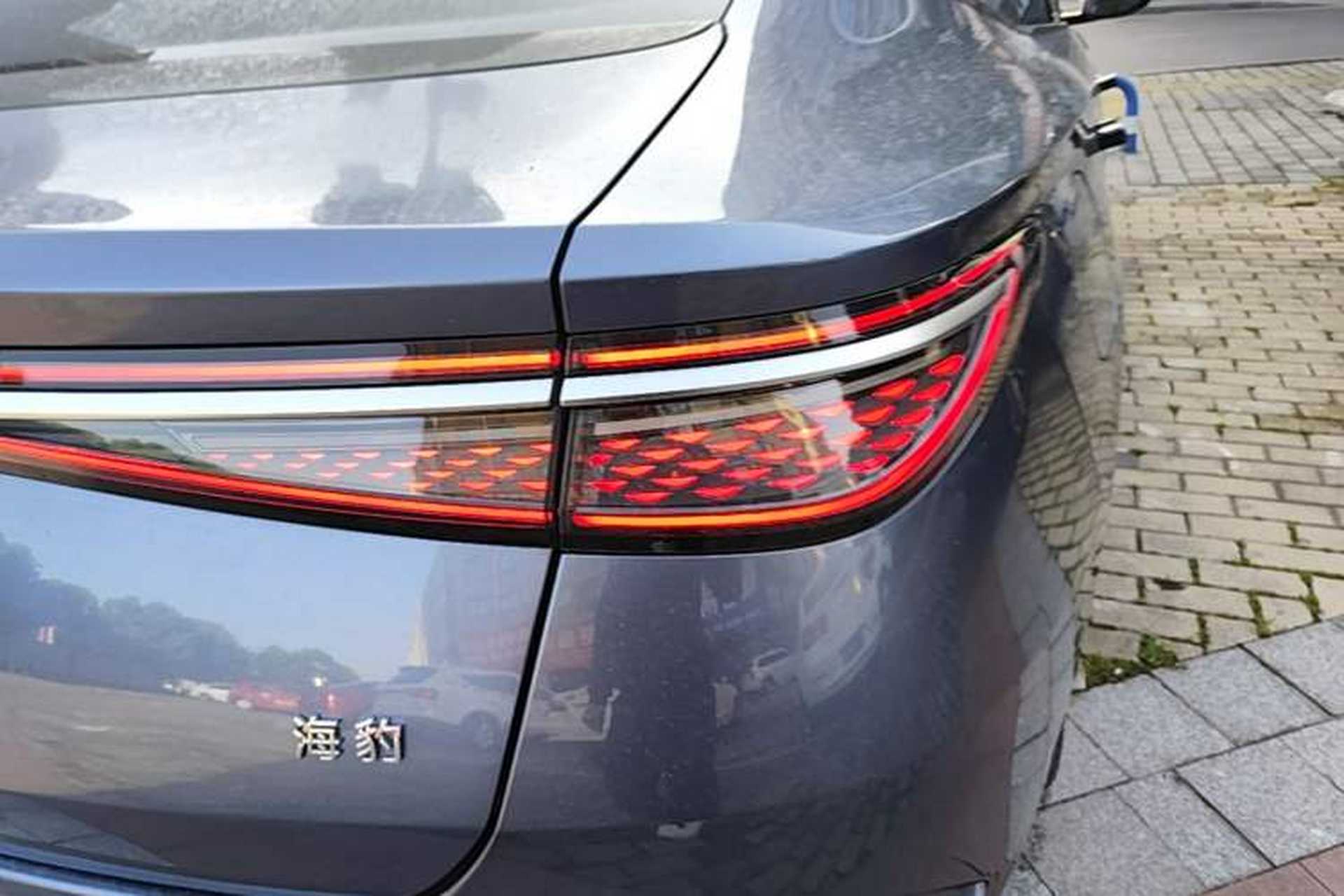 Used BYD Seal 2023 DM-i 1.5L 121km Luxury Model Right Rear Taillight