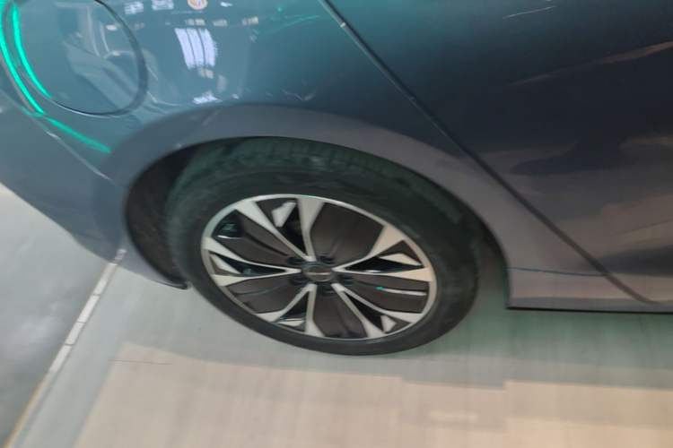 Used BYD Seal 2023 Champion Edition 550km Prestige Model Right Rear Wheel Hub