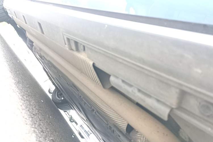Used BYD Seal 2023 DM-i 1.5L 121km Prestige Model Right Side Sill