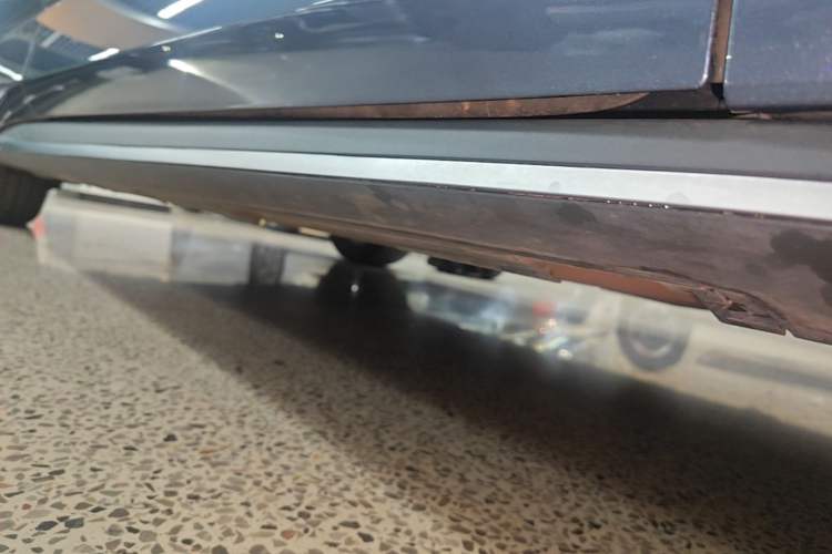 Used BYD Seal 2023 DM-i 1.5T 121km Prestige Model Right Side Sill