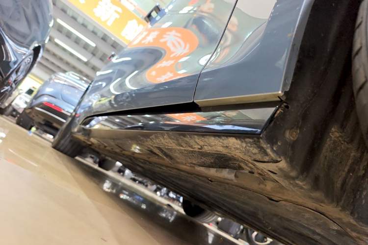 Used BYD Seal 2023 Champion Edition 550km Prestige Model Right Side Sill