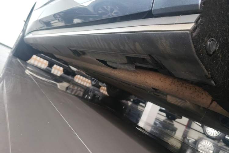 Used BYD Seal 2023 DM-i 1.5T 121km Prestige Model Right Side Sill