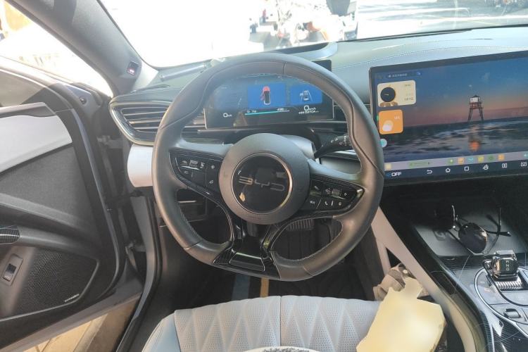 Used BYD Seal 2023 Champion Edition 700km Performance Version Steering Wheel