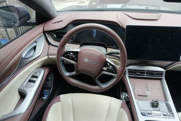 Used BYD Seal 2023 DM-i 1.5L 121km Prestige Model Steering Wheel