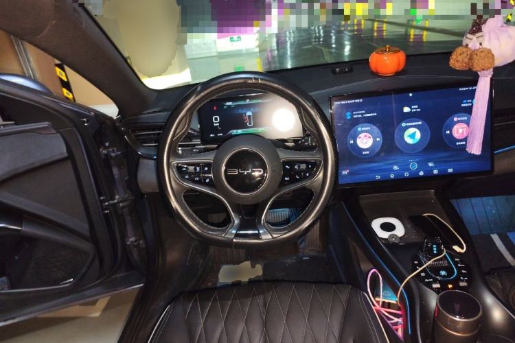 Used BYD Seal 2023 Champion Edition 700km Deluxe Model Steering Wheel