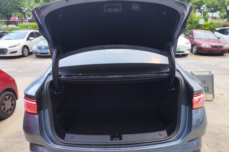 Used BYD Seal 2023 DM-i 1.5T 121km Flagship Model Trunk