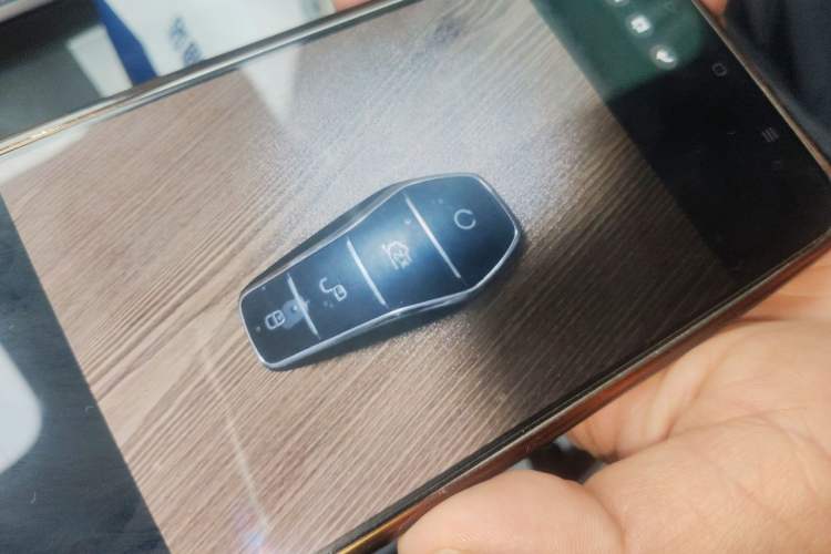 Used BYD Seal 2023 DM-i 1.5T 121km Prestige Model Vehicle Key