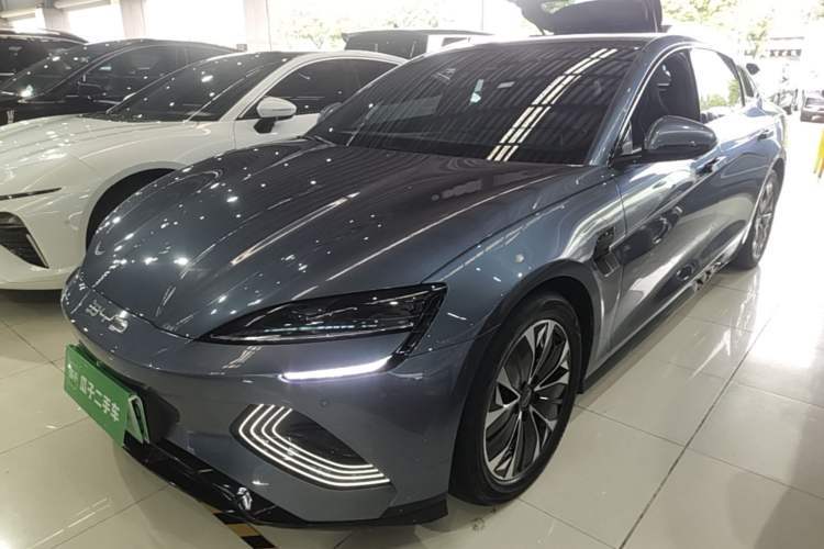 Used BYD Seal 2023 Champion Edition 700km Deluxe Model Guazi used car, China used car export, Used car for sale, Used BYD cars, Cheapest cars for sale, Electric vehicle, New energy car