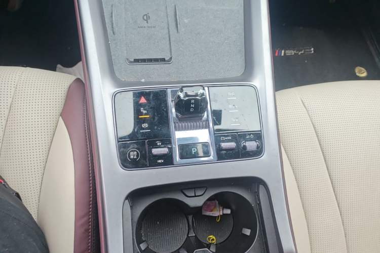 Used BYD Seal 2023 DM-i 1.5L 121km Prestige Model Gear Lever