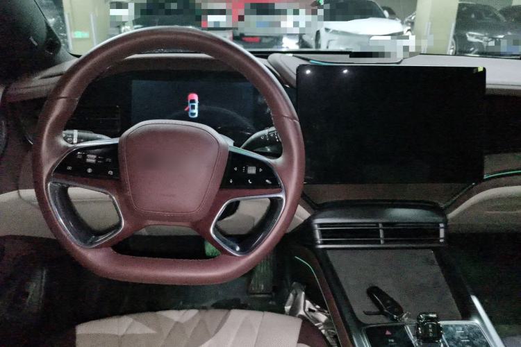 Used BYD Seal 2023 DM-i 1.5T 121km Flagship Model Center Console