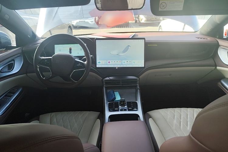 Used BYD Seal 2023 DM-i 1.5T 121km Flagship Model Center Console