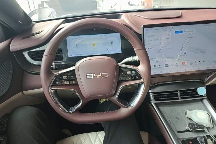 Used BYD Seal 2023 DM-i 1.5T 121km Flagship Model Center Console